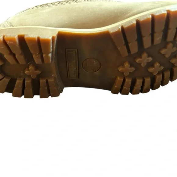 Timberland Tan Ankle Boots - Picture 12 of 14